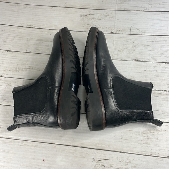 Caslon Black Leather Miller Water Resistant Chunky Sole Chelsea Boots - Picture 5 of 12